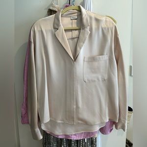 Aritzia blush silk v neck collared blouse size small